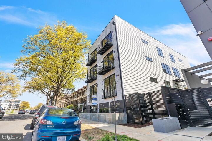 Property Photo: 7125 Georgia Avenue NW 8 DC 20012