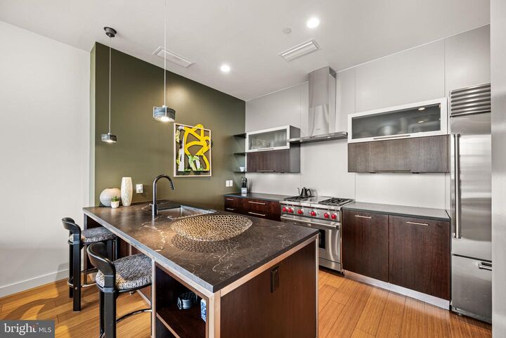 Property Photo: 108 Arch Street 504 PA 19106