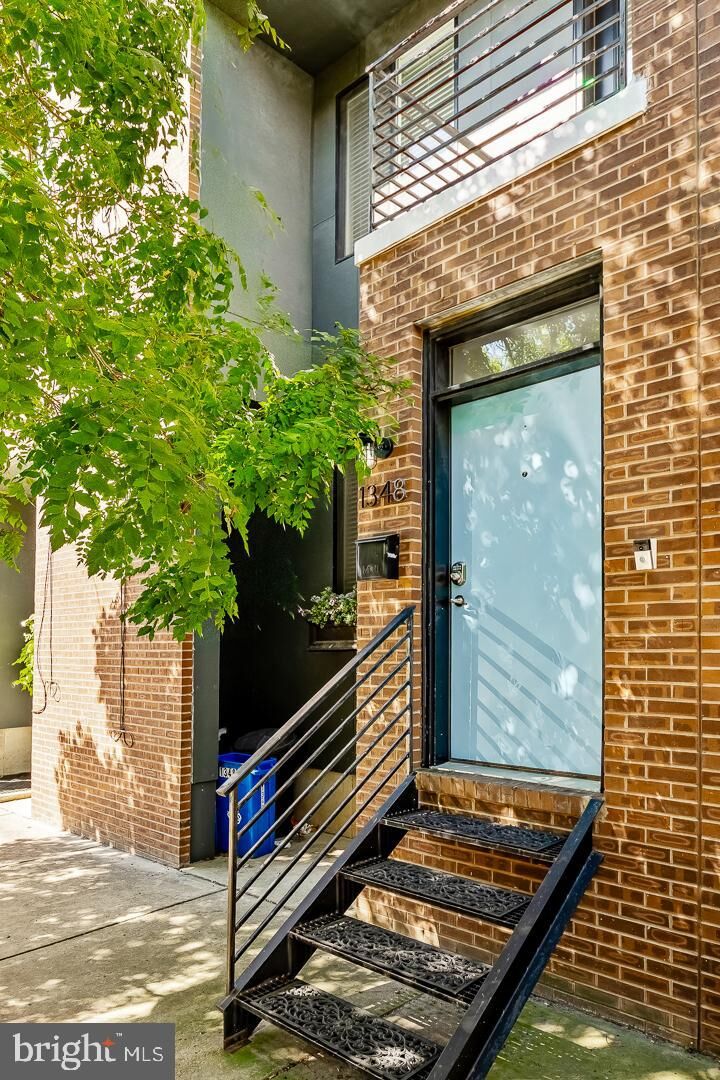 Property Photo:  1348 N Mascher Street  PA 19122 