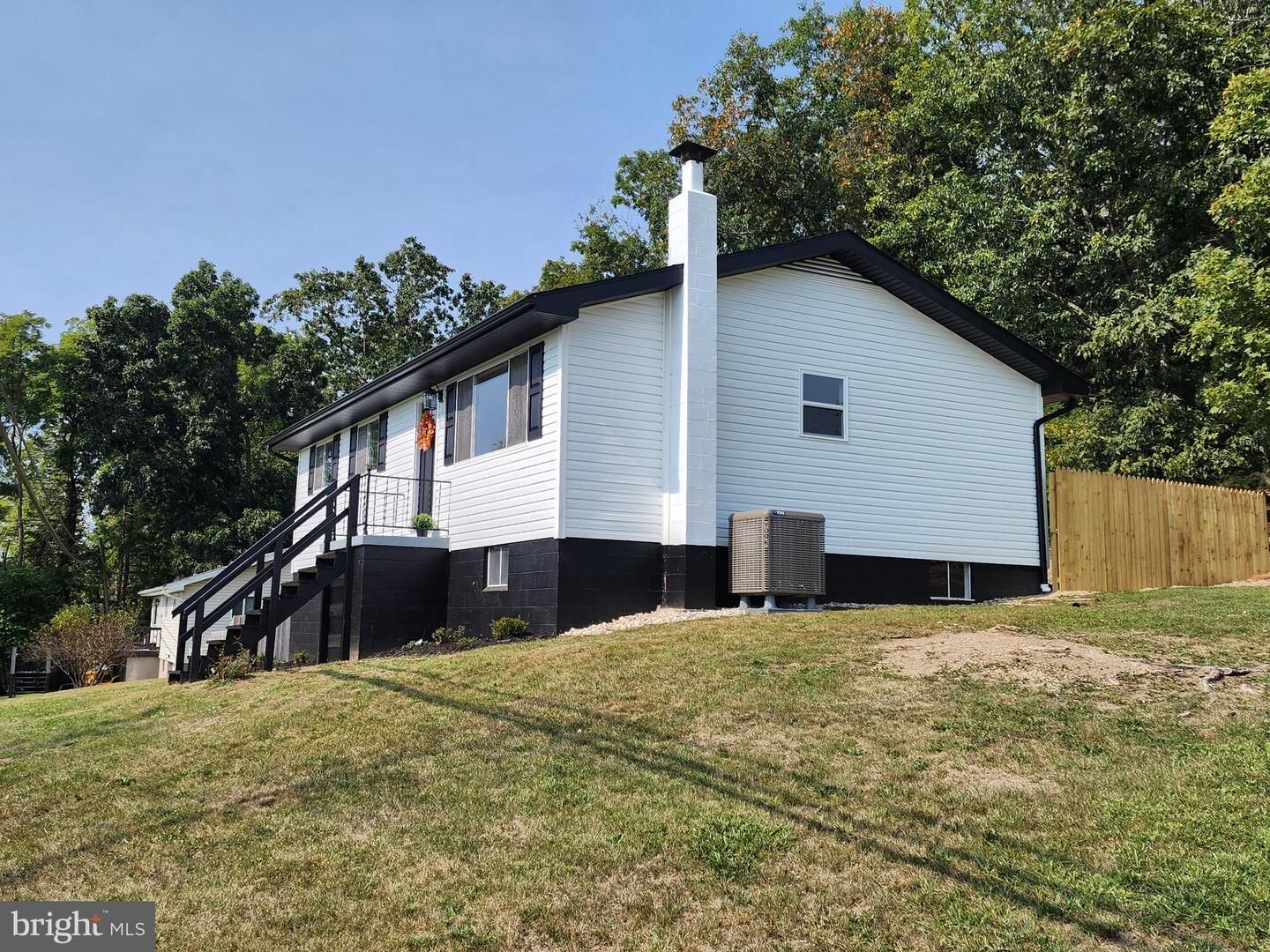 Property Photo:  888 Knobley Road  WV 26753 