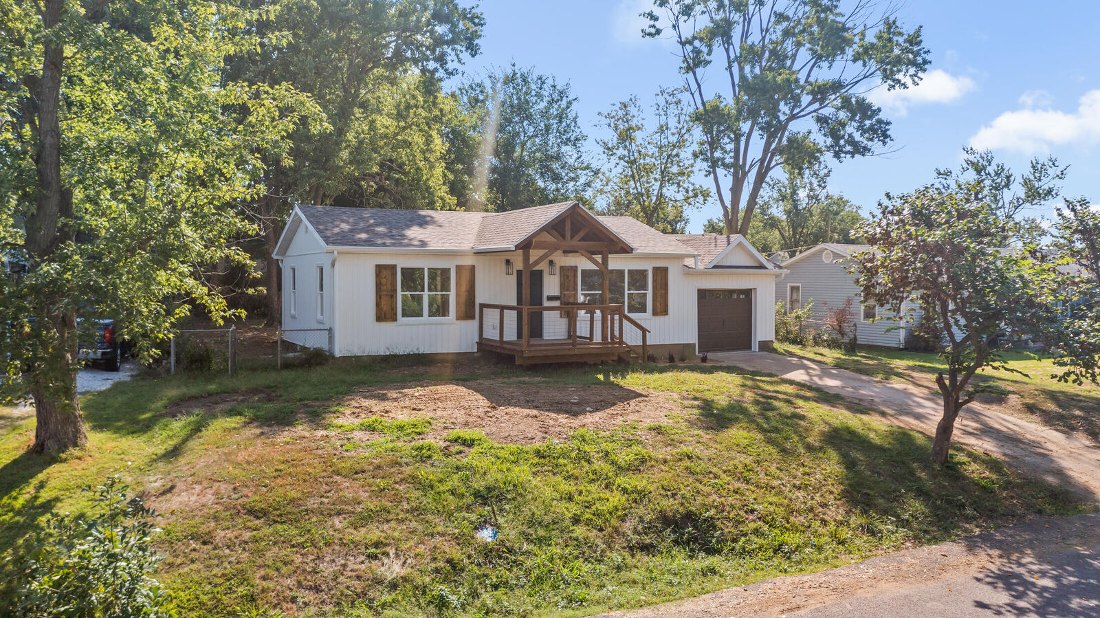 Property Photo:  910 W Morningside Dr  MO 65251 