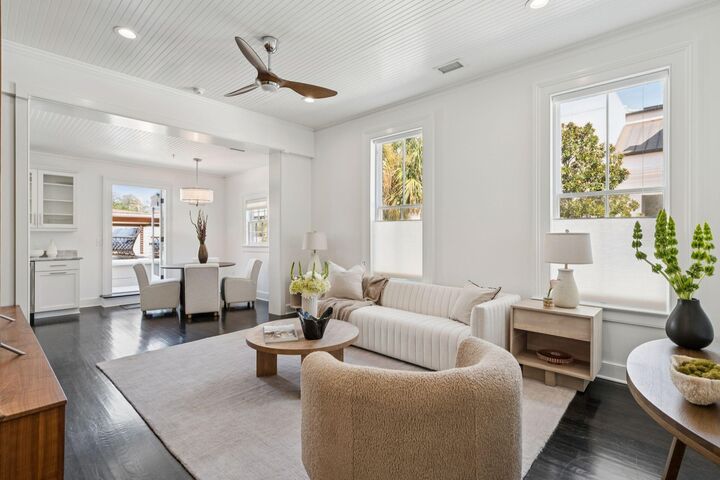 Property Photo:  125 Meeting Street # C  SC 29401 