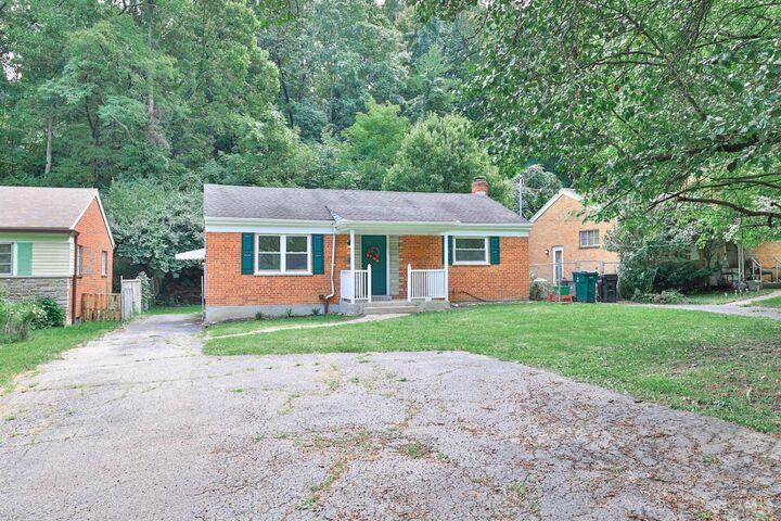 1732 Quebec Road  Cincinnati OH 45205 photo