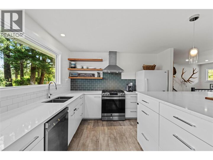 1254 Foxwood Lane  Kamloops BC V2C 5E3 photo