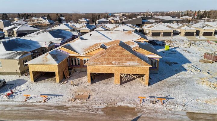 Property Photo:  804 Manitoba Avenue  MB R1A 2C9 