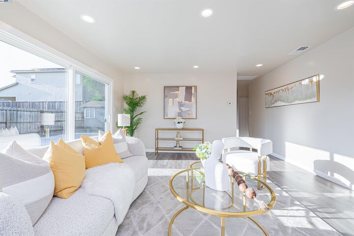 Property Photo: 26045 Coleman Ave. CA 94544