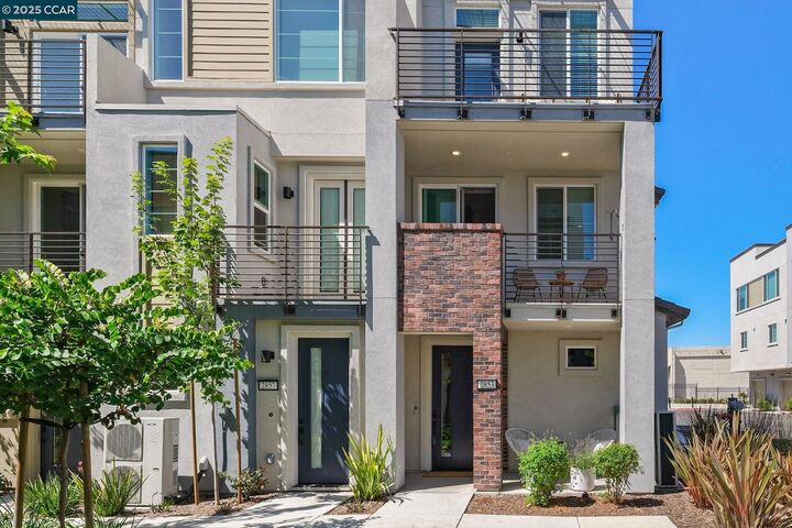 2853 Cathwood Lane  Alameda CA 94501 photo