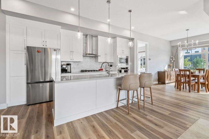 Property Photo: 7463 May Common NW 122 AB T6R 0X1