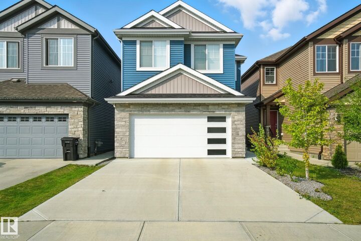5234 23 Avenue SW  Edmonton AB T6L 6Y7 photo