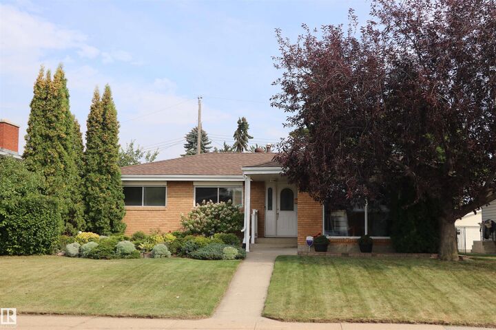 8707 56 Street NW  Edmonton AB T6B 1H8 photo