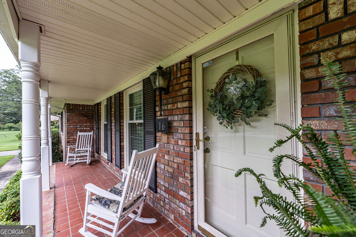 Property Photo: 16 Cinnamon Lane NE GA 30161