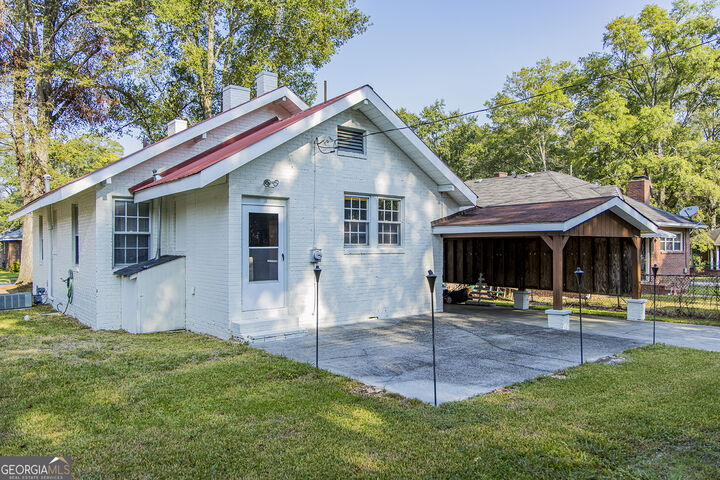 Property Photo:  27 Oak Street NE  GA 30161 
