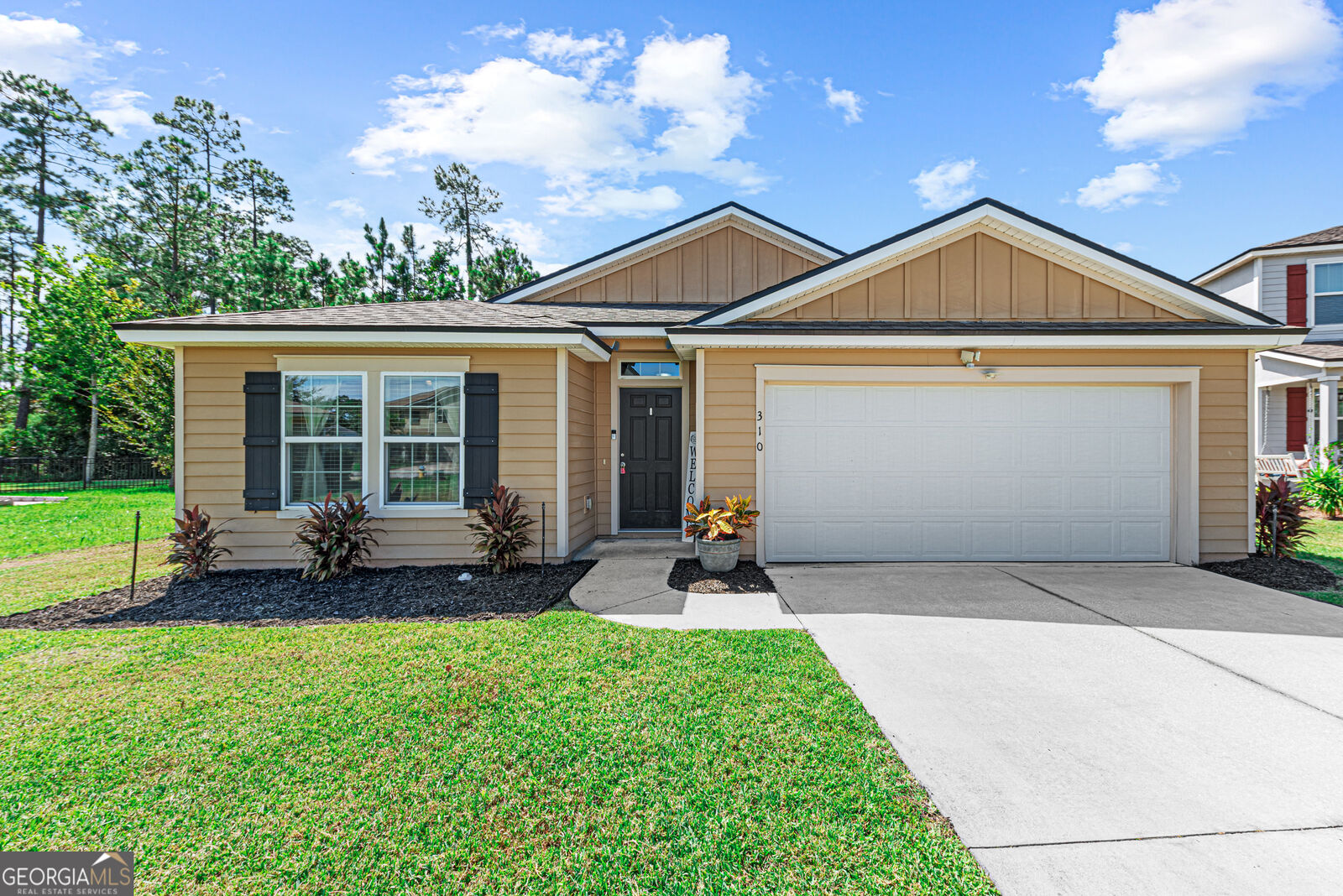 Property Photo: 310 Brooklet Circle GA 31558