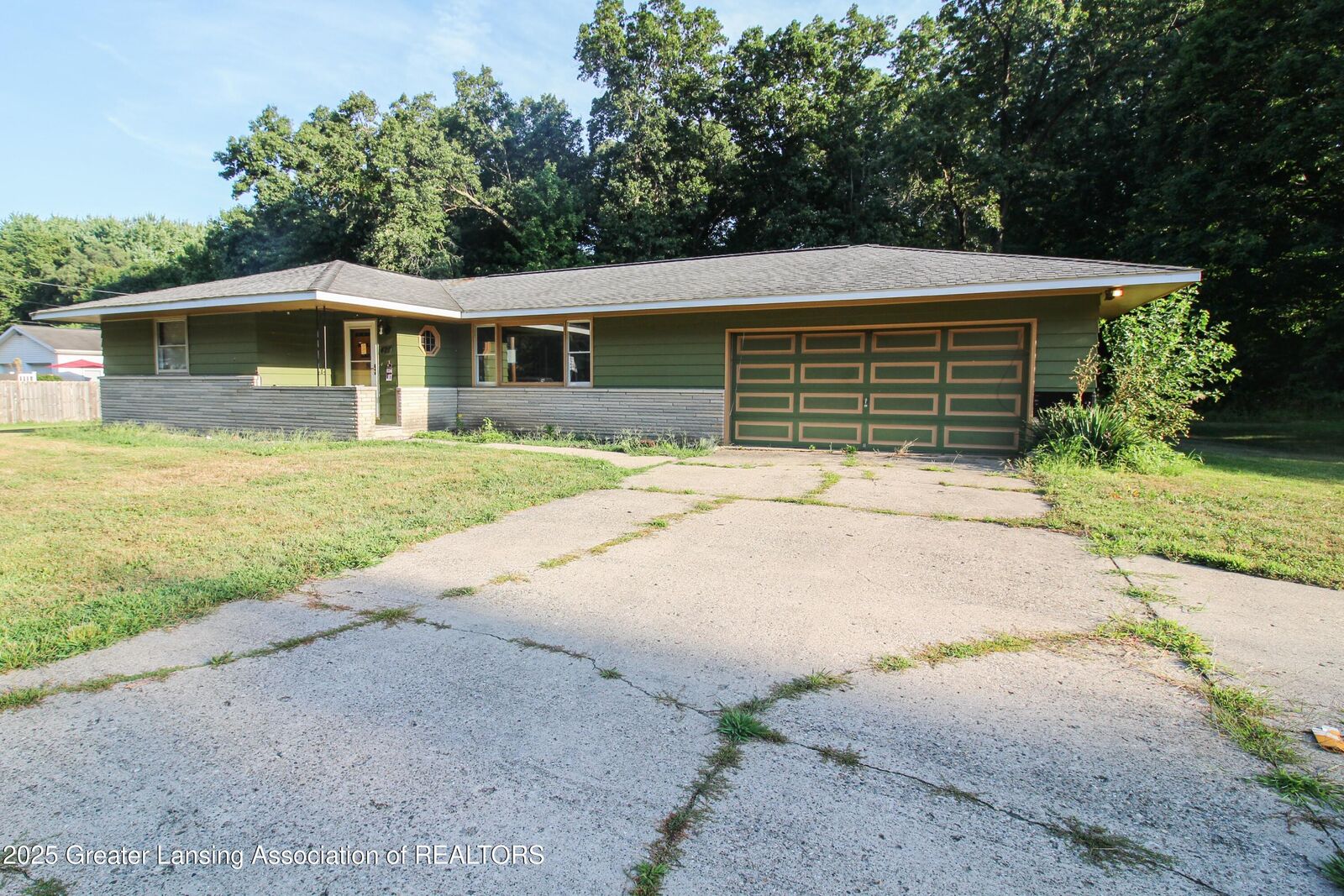 Property Photo:  420 W Burr Oak Street  MI 49032 