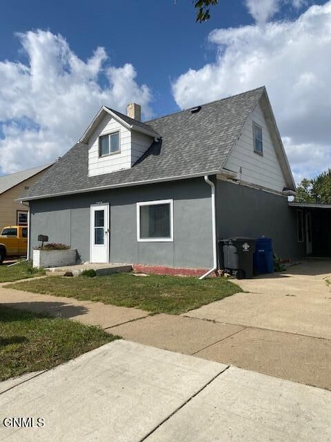 430 1st Street SW  Dickinson ND 58601 photo