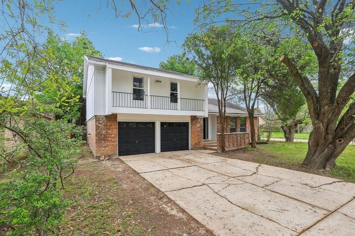 4031 Rushcroft Drive  Houston TX 77082 photo