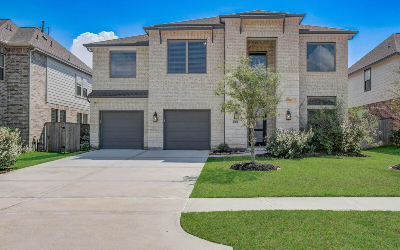Property Photo: 23608 Olive Creek Lane TX 77357