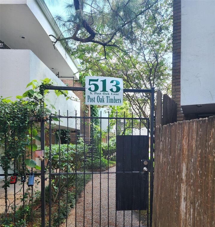 Property Photo:  513 S Post Oak Lane 2101  TX 77056