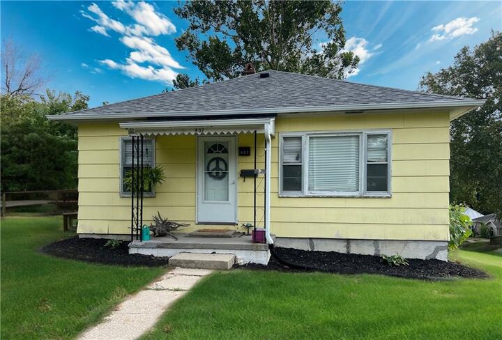 Property Photo: 401 E Main Street MO 64489