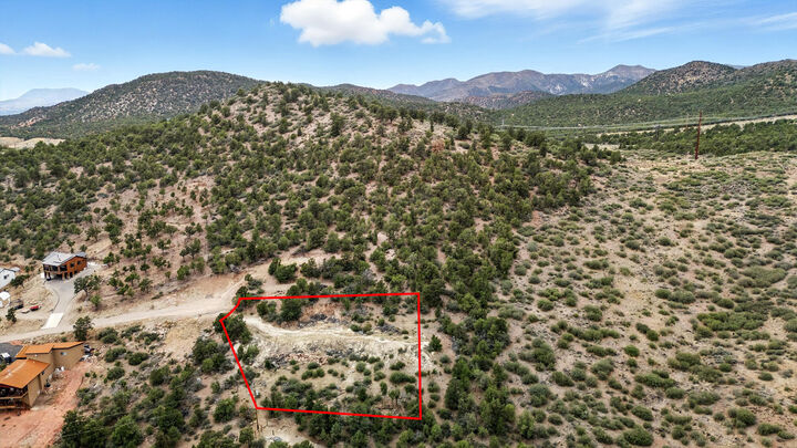 Property Photo:  380 W Butch Cassidy Cir  UT 84722 
