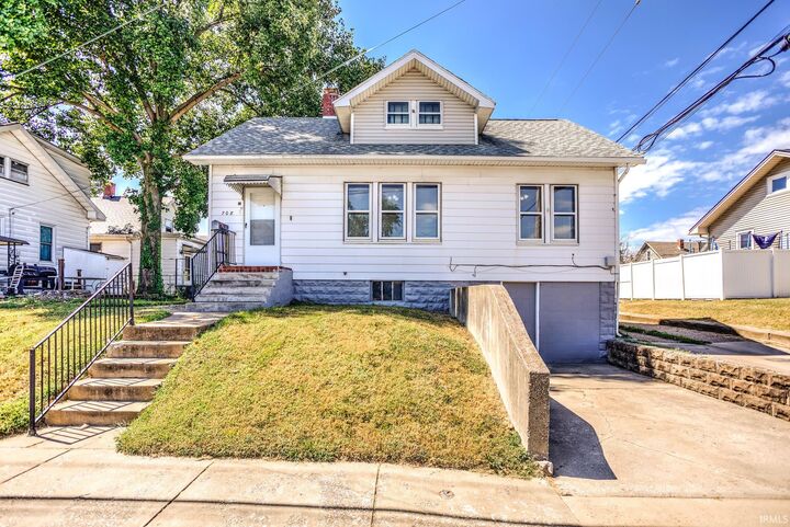 708 N Eleventh Avenue  Evansville IN 47712 photo