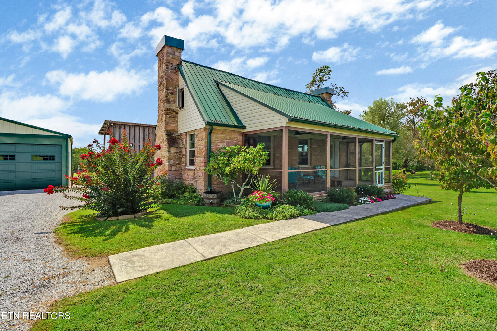 Property Photo:  910 Highland Lane  TN 38555 