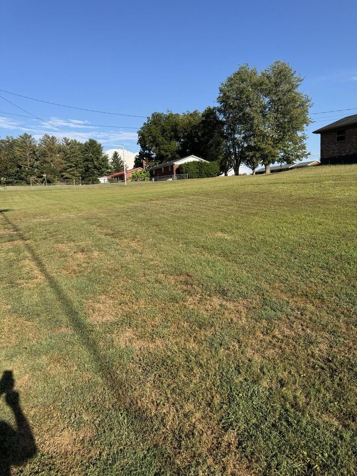 Property Photo: 326 Sioux Trail KY 42501