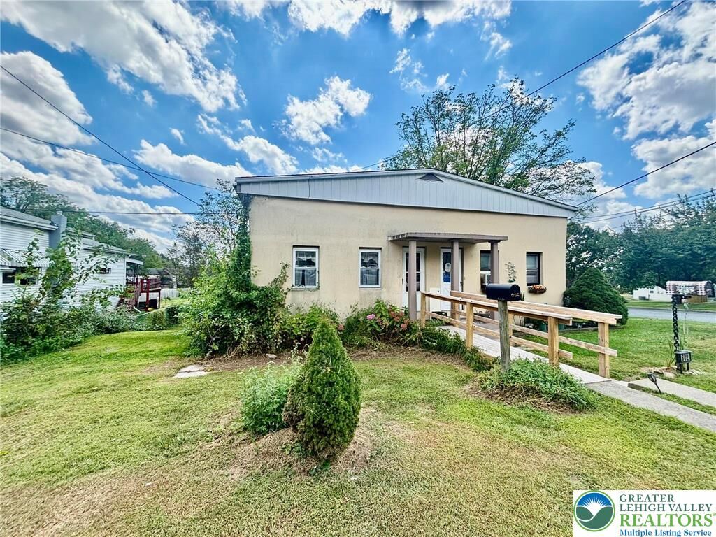 Property Photo:  604 Penn Street  PA 18014