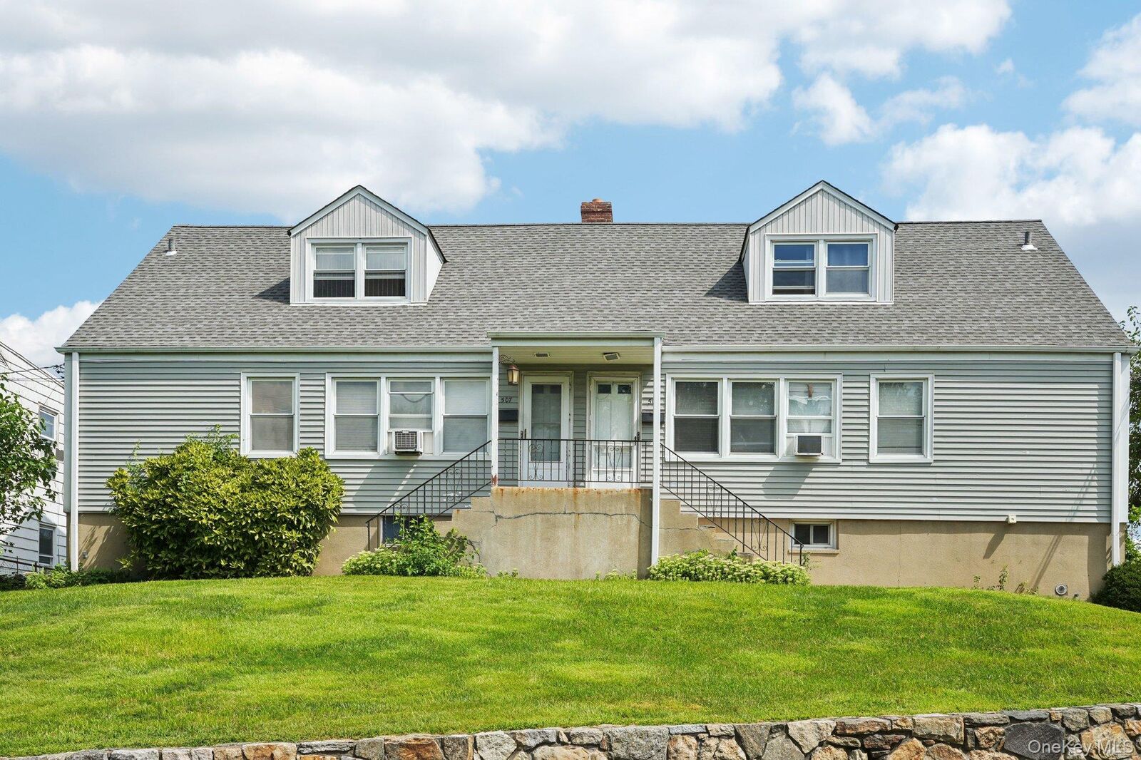 Property Photo: 505-507 Rockland Avenue NY 10543
