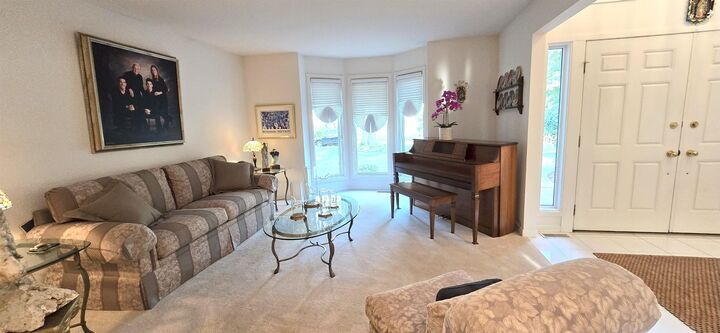 Property Photo:  5723 Londonberrie  MI 48640 
