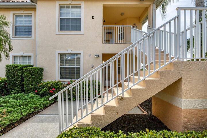 Property Photo: 4215 Vicenza Drive B1 FL 34293