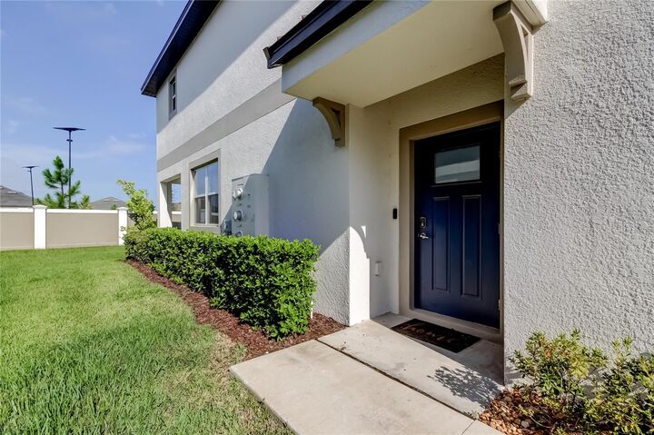 Property Photo:  10387 Lavender Aster Trail  FL 33576 