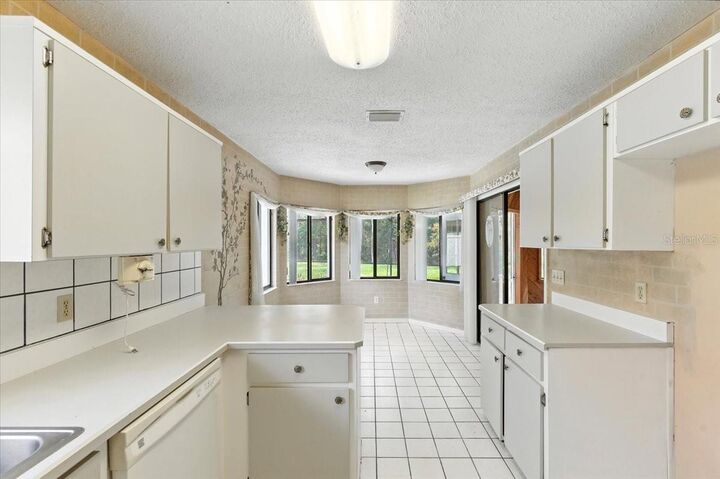 Property Photo: 13 Washington Place FL 32164