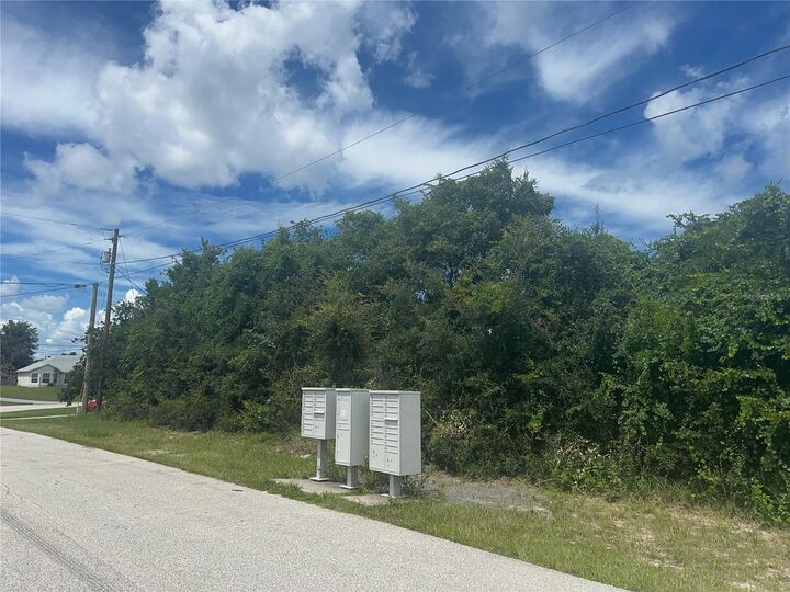 Property Photo: 1849 Bonkirk Drive FL 32738