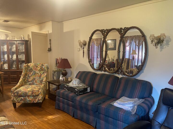 Property Photo: 3701 Azalea Drive MS 39206