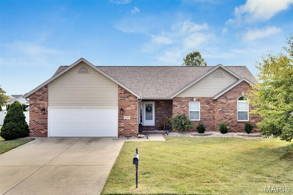 Property Photo: 340 Ratz Drive IL 62040