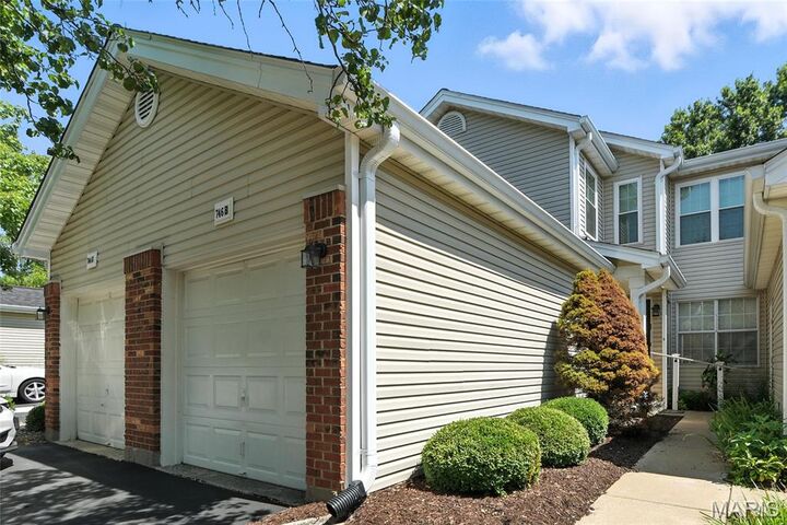 746 Woodside Trails Drive B  Ballwin MO 63021 photo