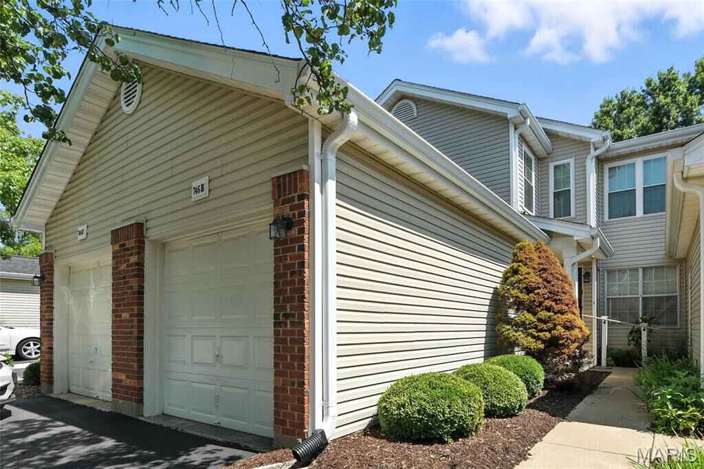 Property Photo: 746 Woodside Trails Drive B MO 63021