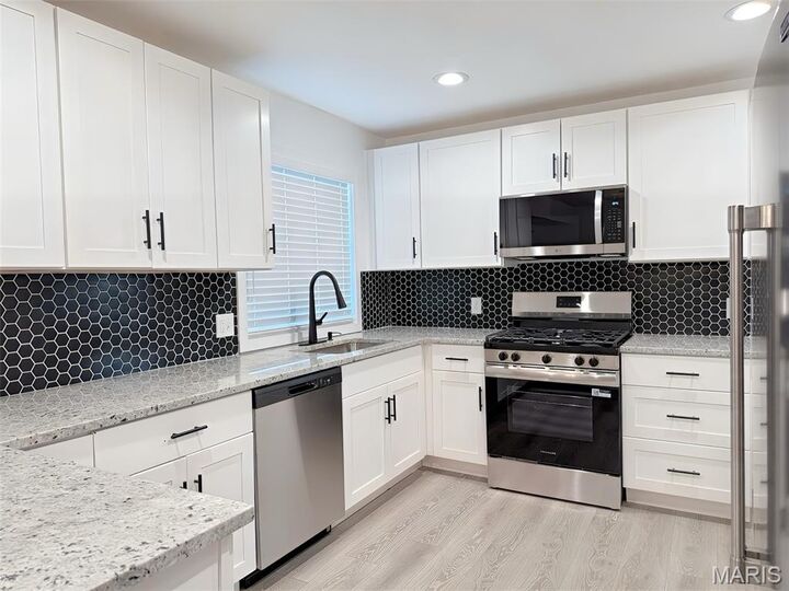 Property Photo:  11540 Lares Drive  MO 63033 