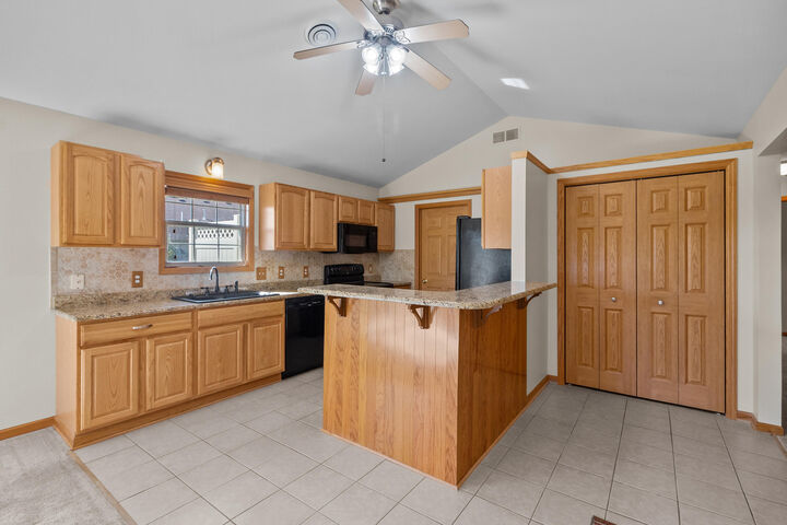 Property Photo: 807 Ryan Ln WI 53121