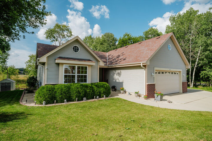 1203 S Wilson Ave  Hartford WI 53027 photo