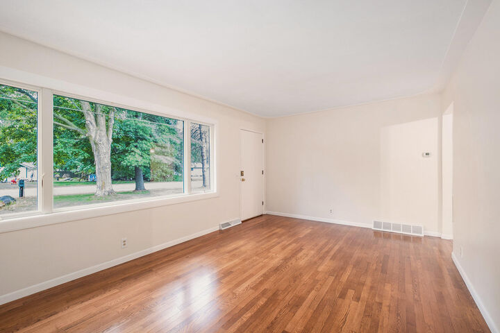Property Photo:  1553 Garfield Street  MI 49435 