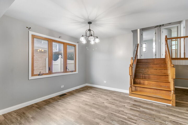Property Photo:  10615 S Trumbull Avenue  IL 60655 