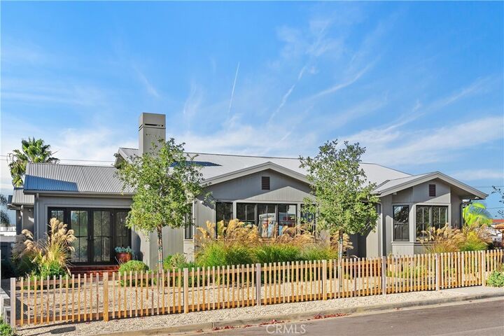 337 Holmwood Drive  Newport Beach CA 92663 photo