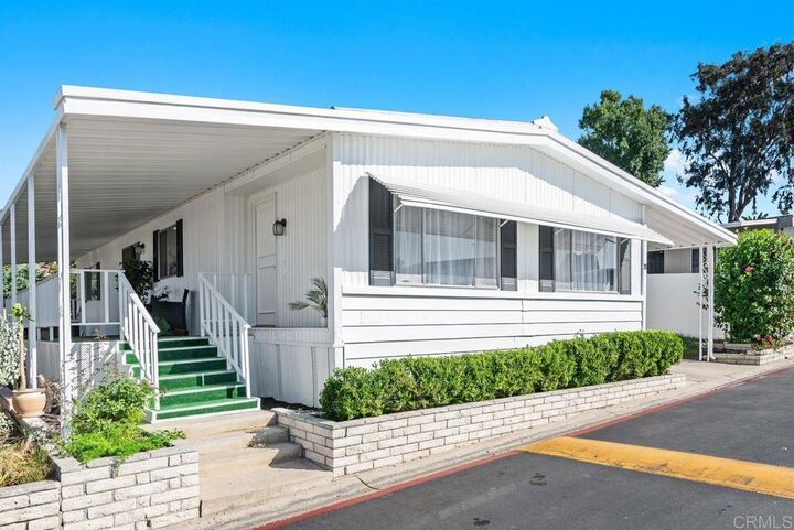 Property Photo:  155 Las Flores Drive 25  CA 92069 