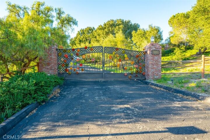 Property Photo:  1685 Corbett Highlands Place  CA 93420 