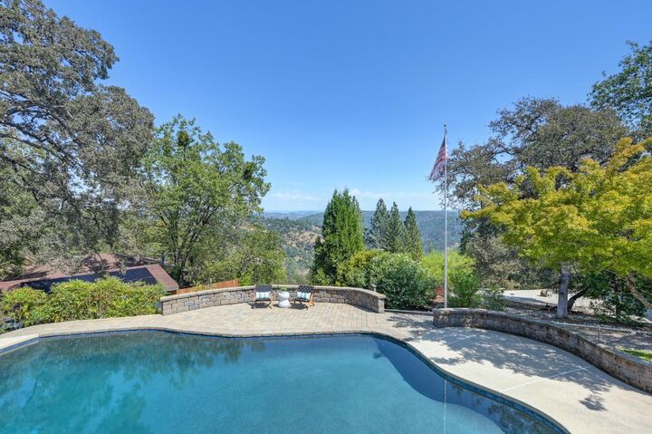 Property Photo: 399 Riverview Drive CA 95603