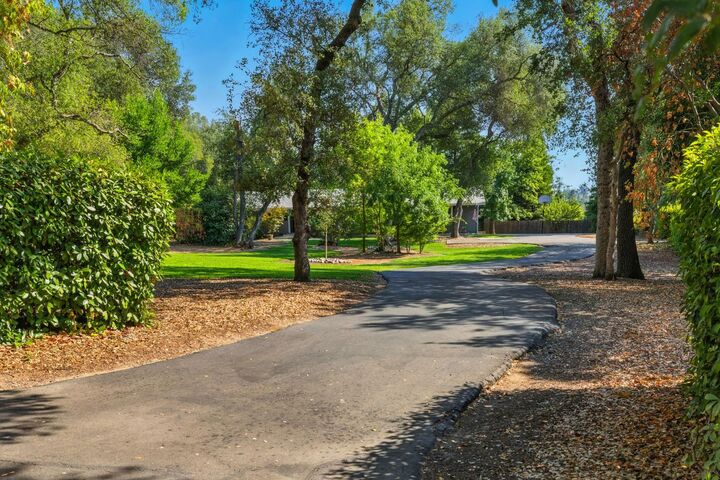 Property Photo: 6480 Buckeye Lane CA 95746