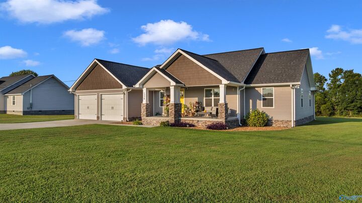 Property Photo: 1778 Marshall Road AL 35986