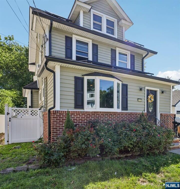 315 Hemlock Street  Roselle Park NJ 07204 photo